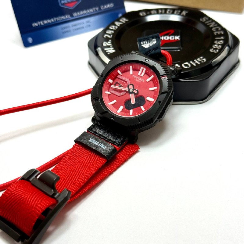 Casio PRO TREK Strap Watch – Black Red