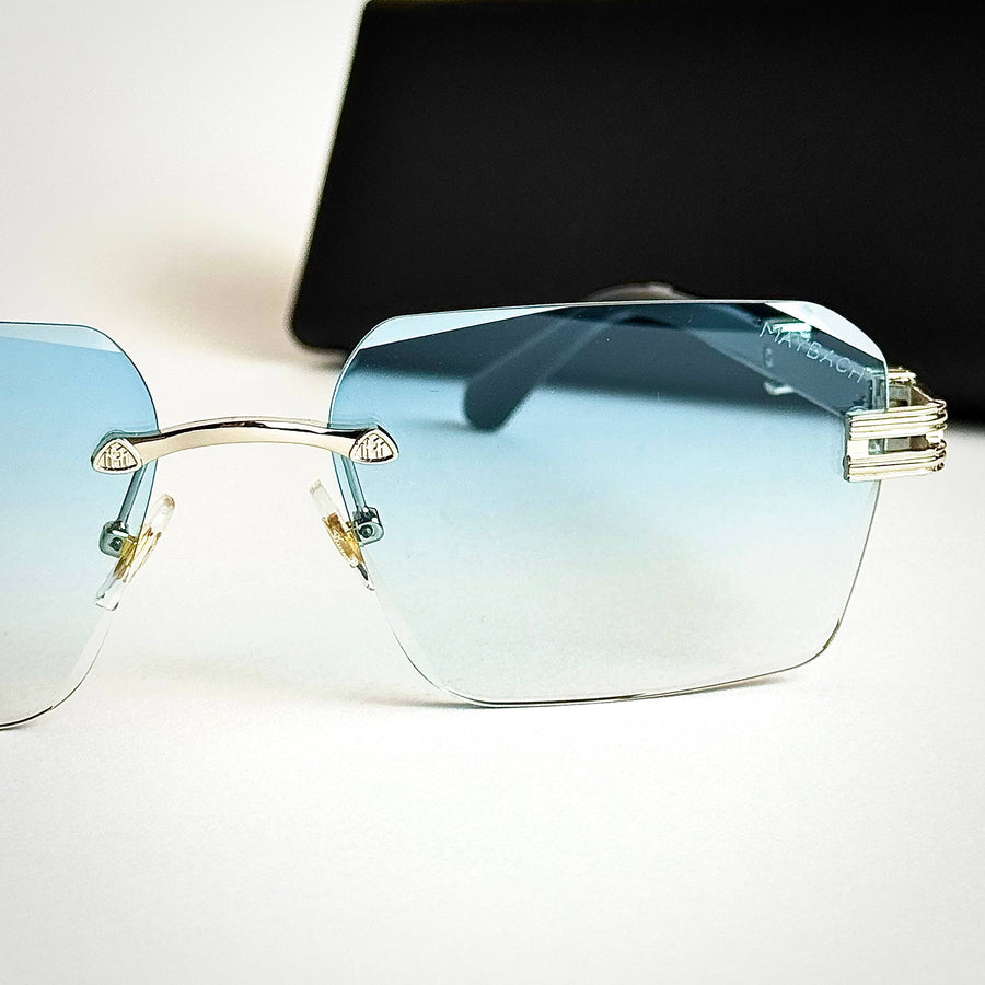 Maybach The Diplomat – Silver Ice Blue