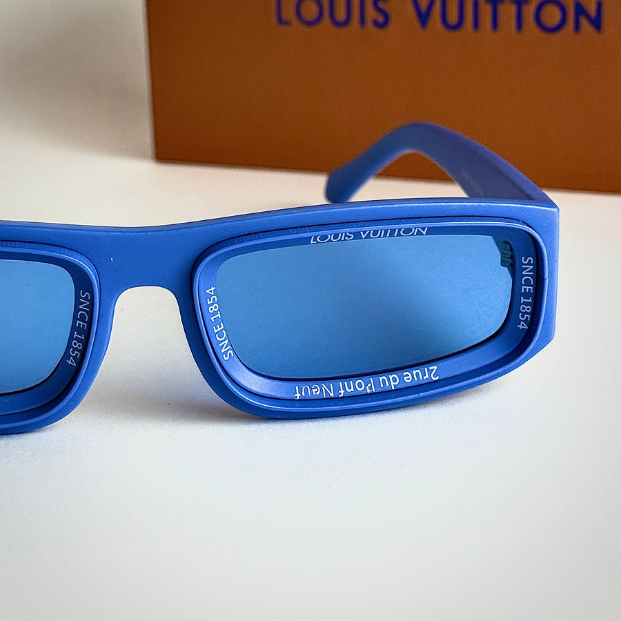 LV Titan – Blue