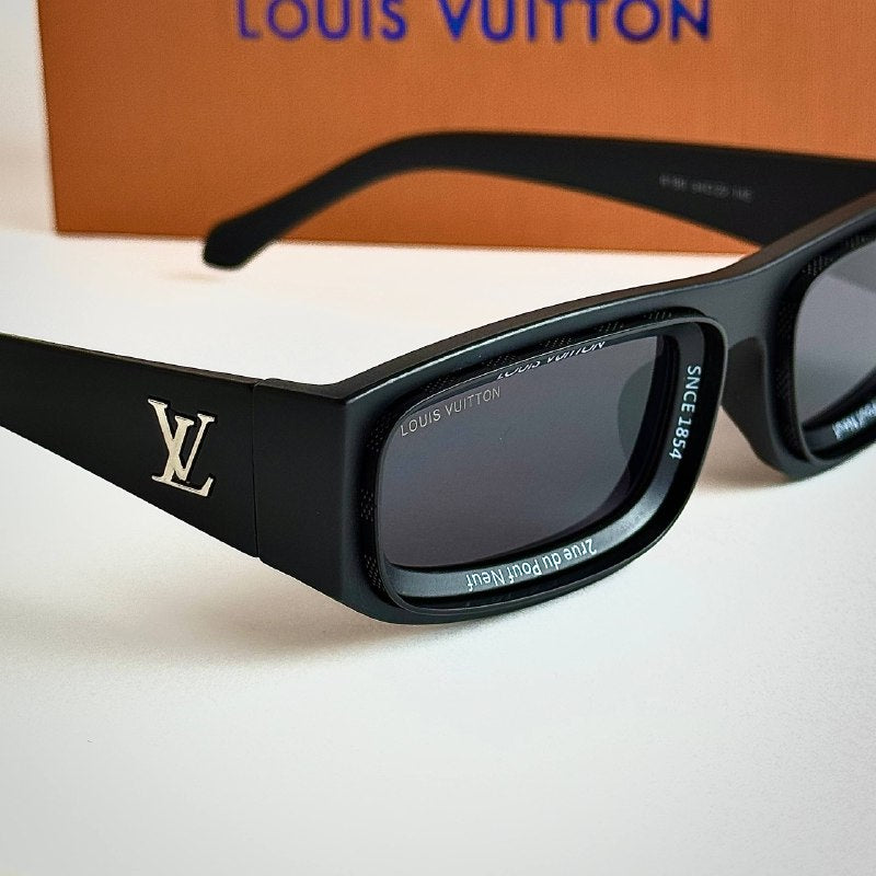 LV Titan – Black