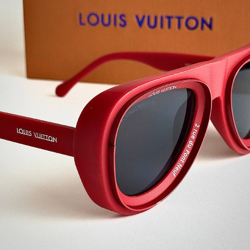 LV Pilot – Red