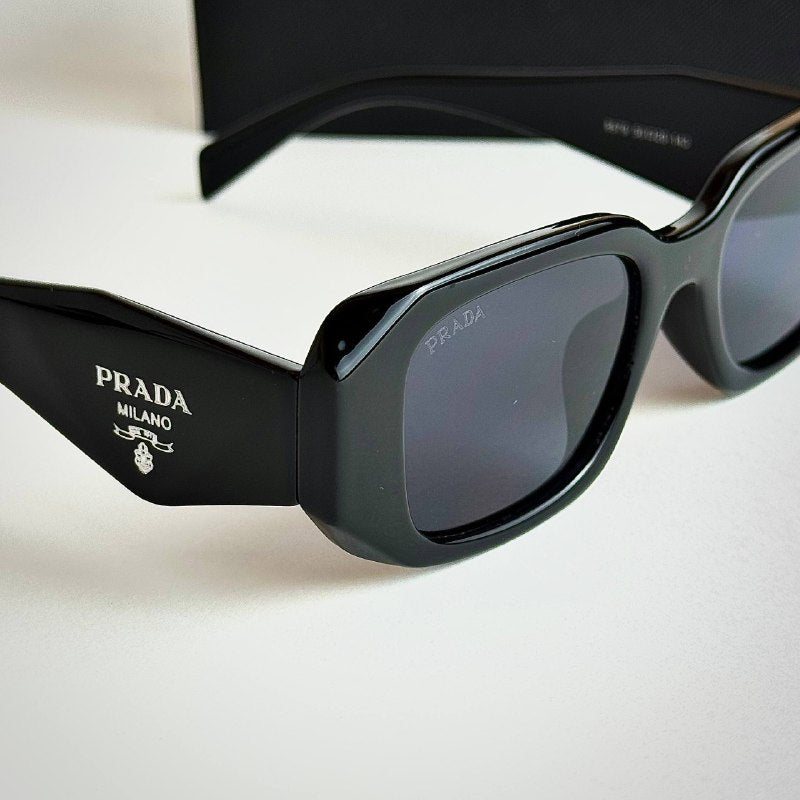 Prada PR17WS – Black