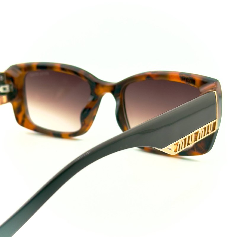 Miu Miu Oversized - Brown Tortoise
