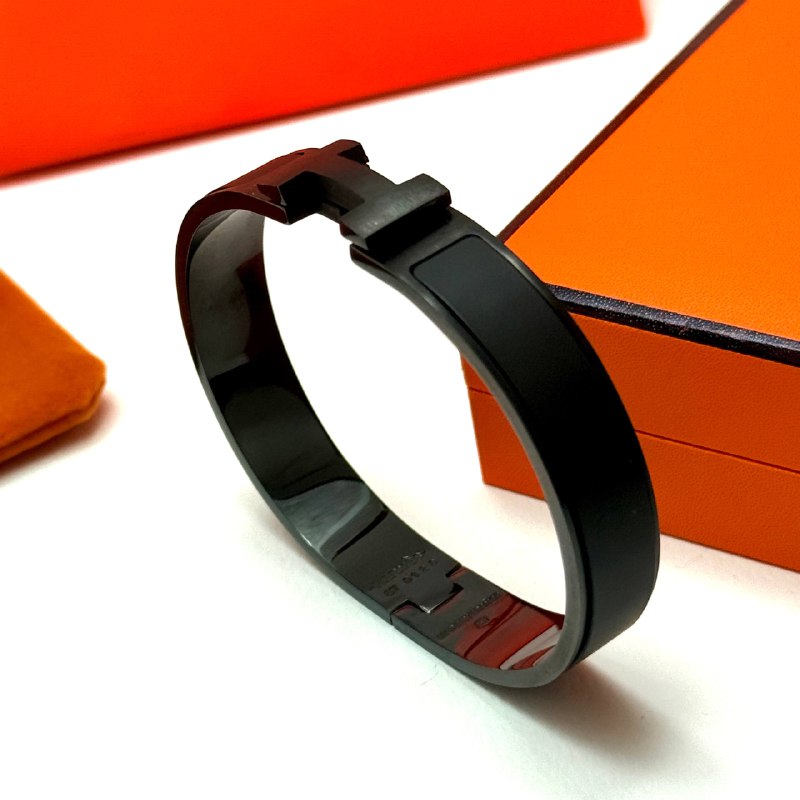 Hermès Clic H — Full Black