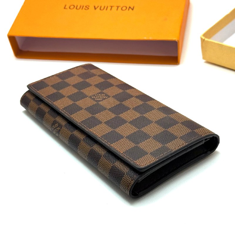 Louis Vuitton Damier Wallet — Brown