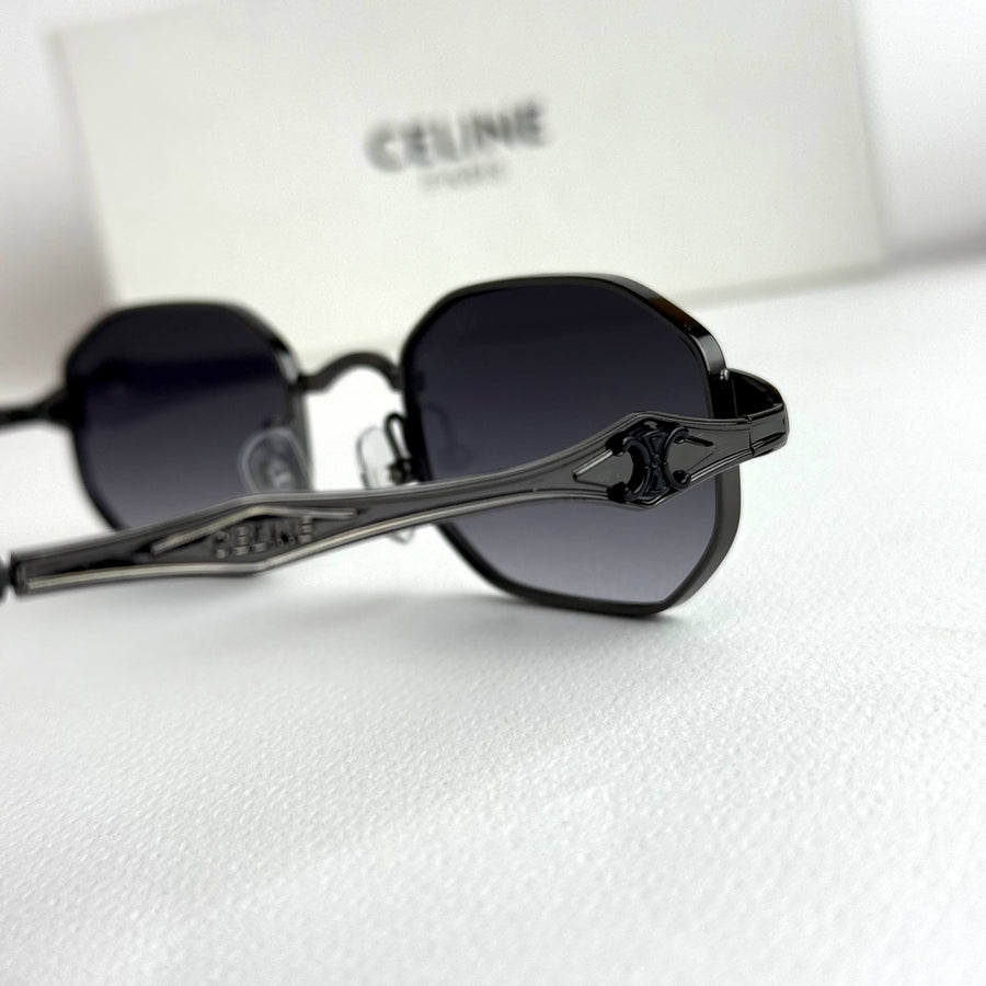 Celine CL40249U Triomphe - Black