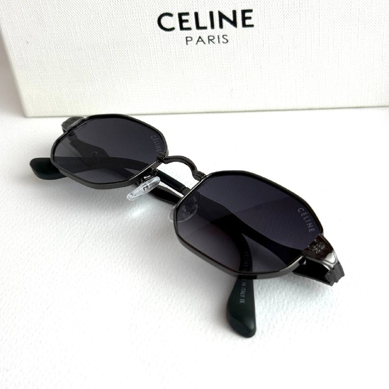 Celine CL40249U Triomphe - Black