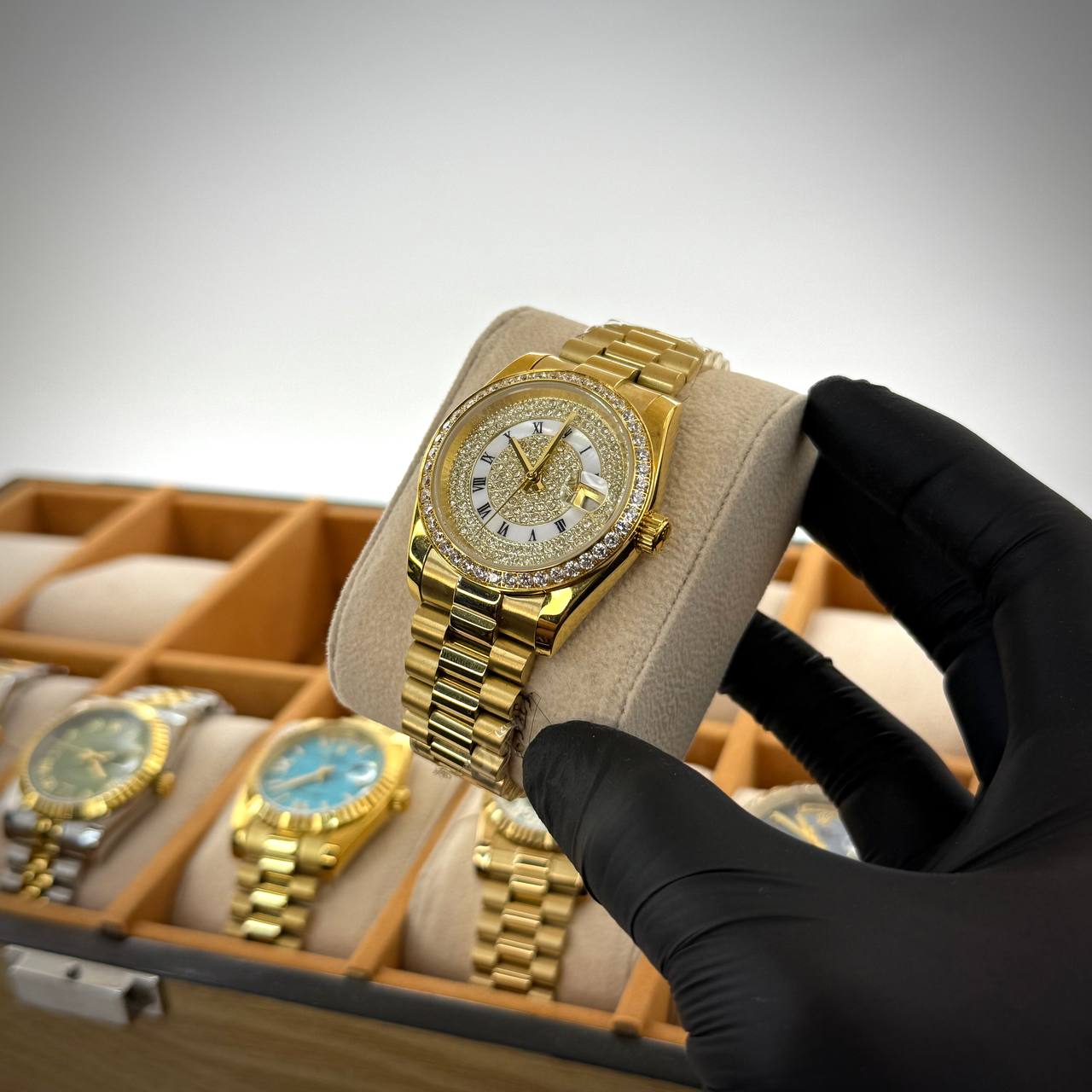 Rolex Oyster Perpetual – Full Diamond / Mother of Pearl Ring / Roman Dial (Women)