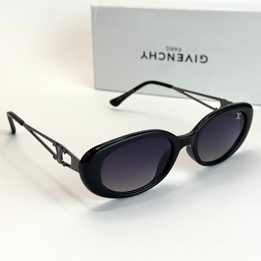 Celine CL40210U – Black Oval