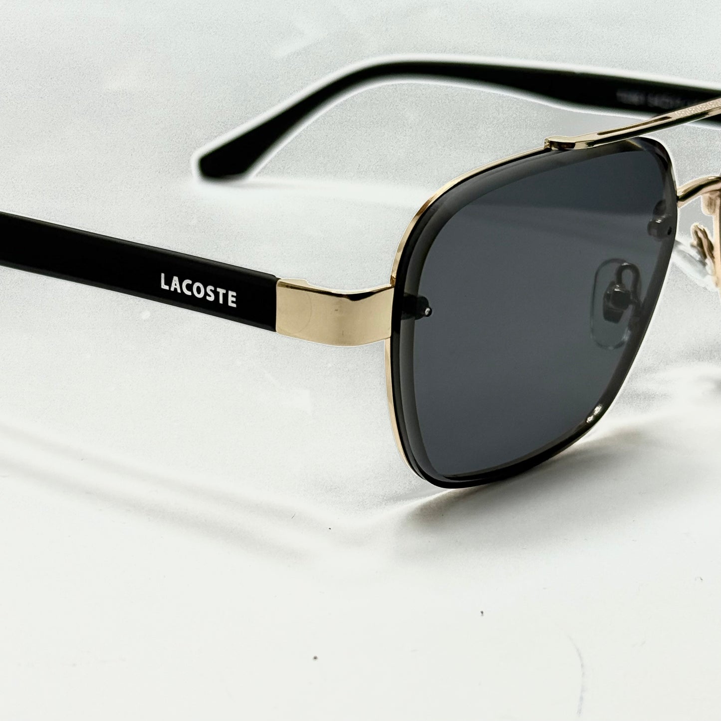 Lacoste L231S – Gold Black