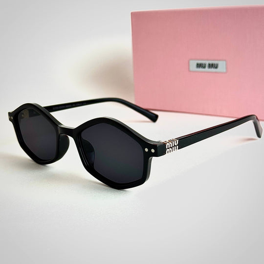 Miu Miu Octagon – Black