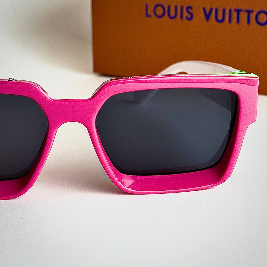 LV Prestige – Neon Pink