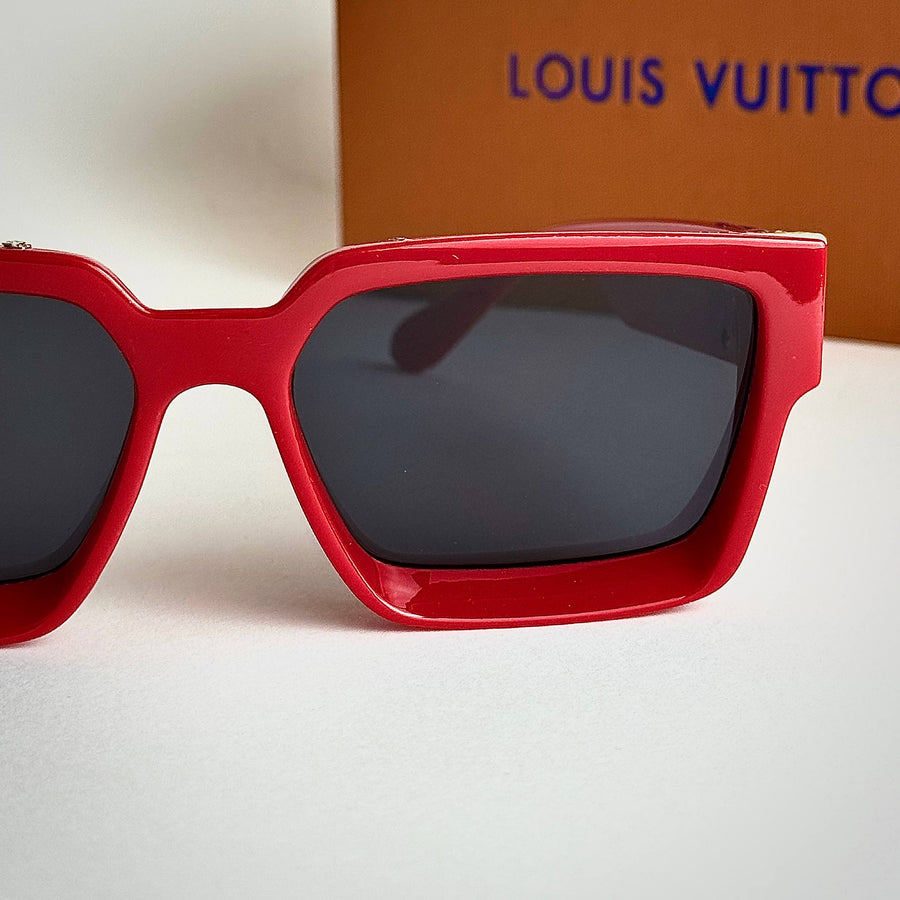 LV Prestige – Red