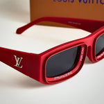 LV Titan – Red Black