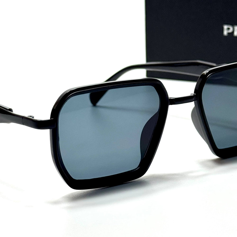 Prada PR48 – Full Black