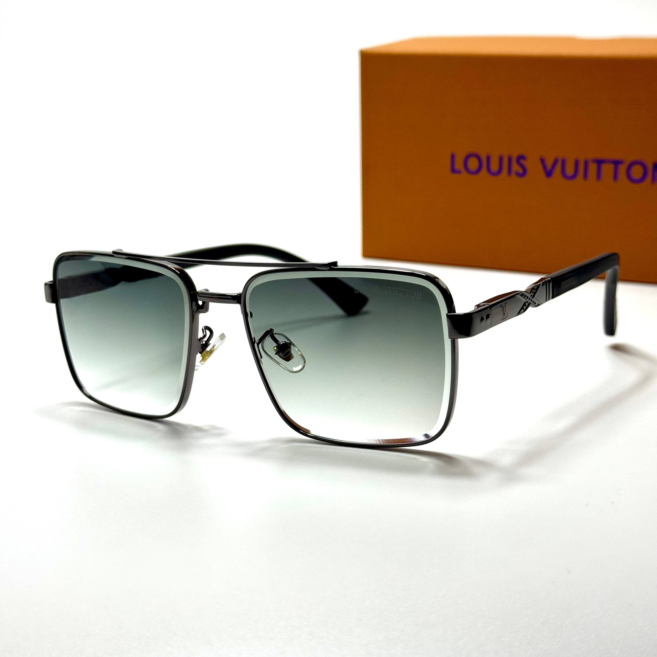 Louis Vuitton Square LV1216 – Black Green Gradient