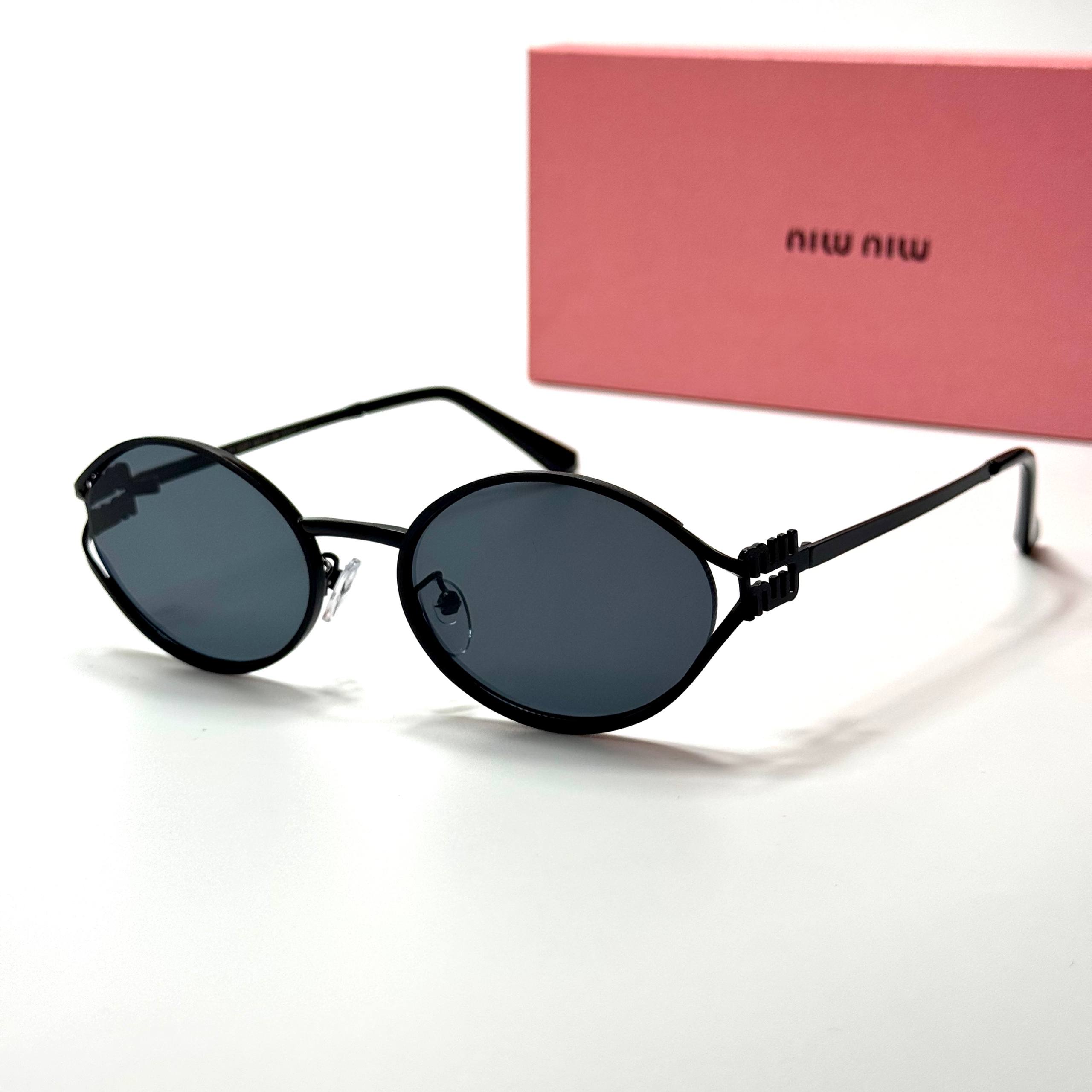 Miu Miu Oval SMU54Z – Black Grey