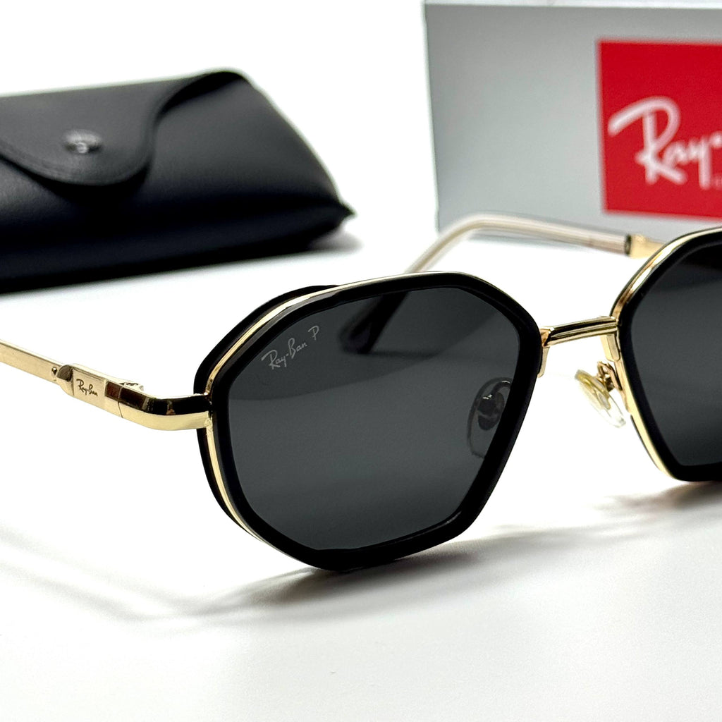 Ray-Ban Geometric RB3765 – Black Gold Grey