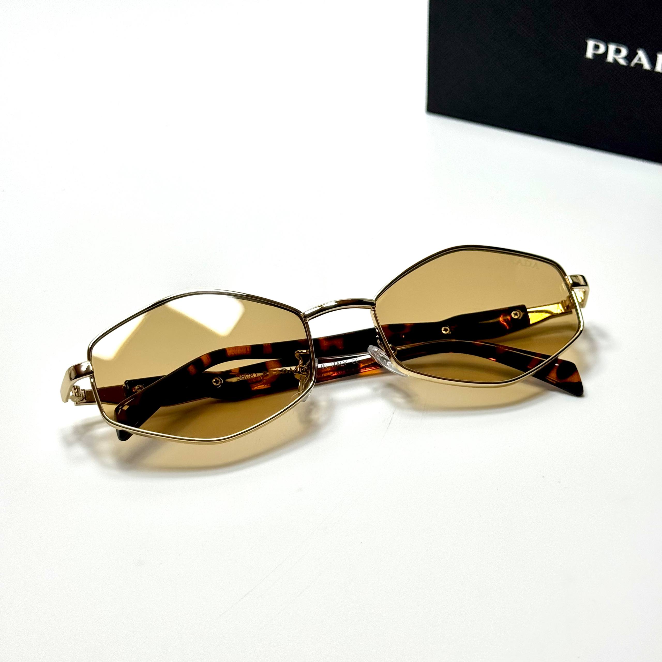 Prada Geometric PR4186 – Gold Brown