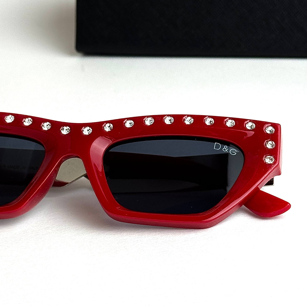 Dolce & Gabbana DG Crystal – Red Black
