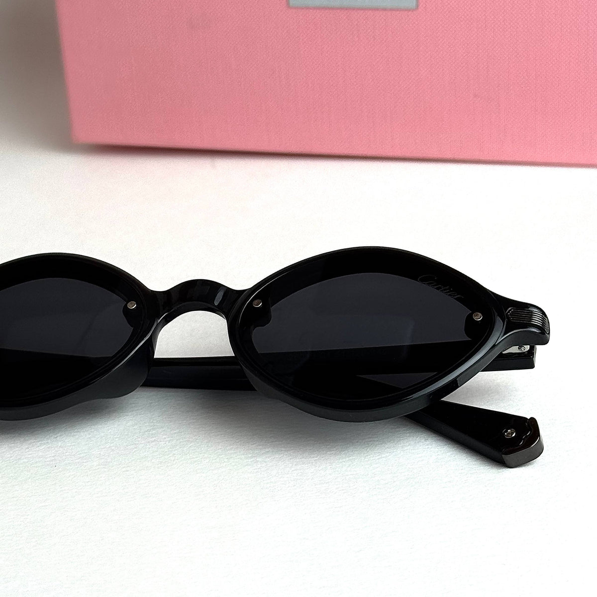 Cartier Oval - Full Black
