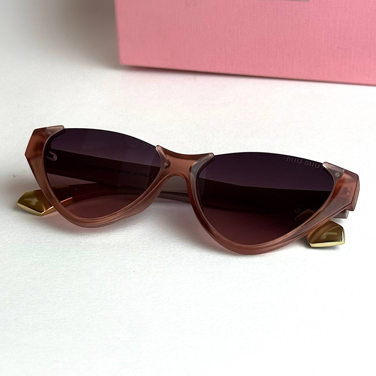 Miu Miu SMUQ9 – Rose Brown Gradient
