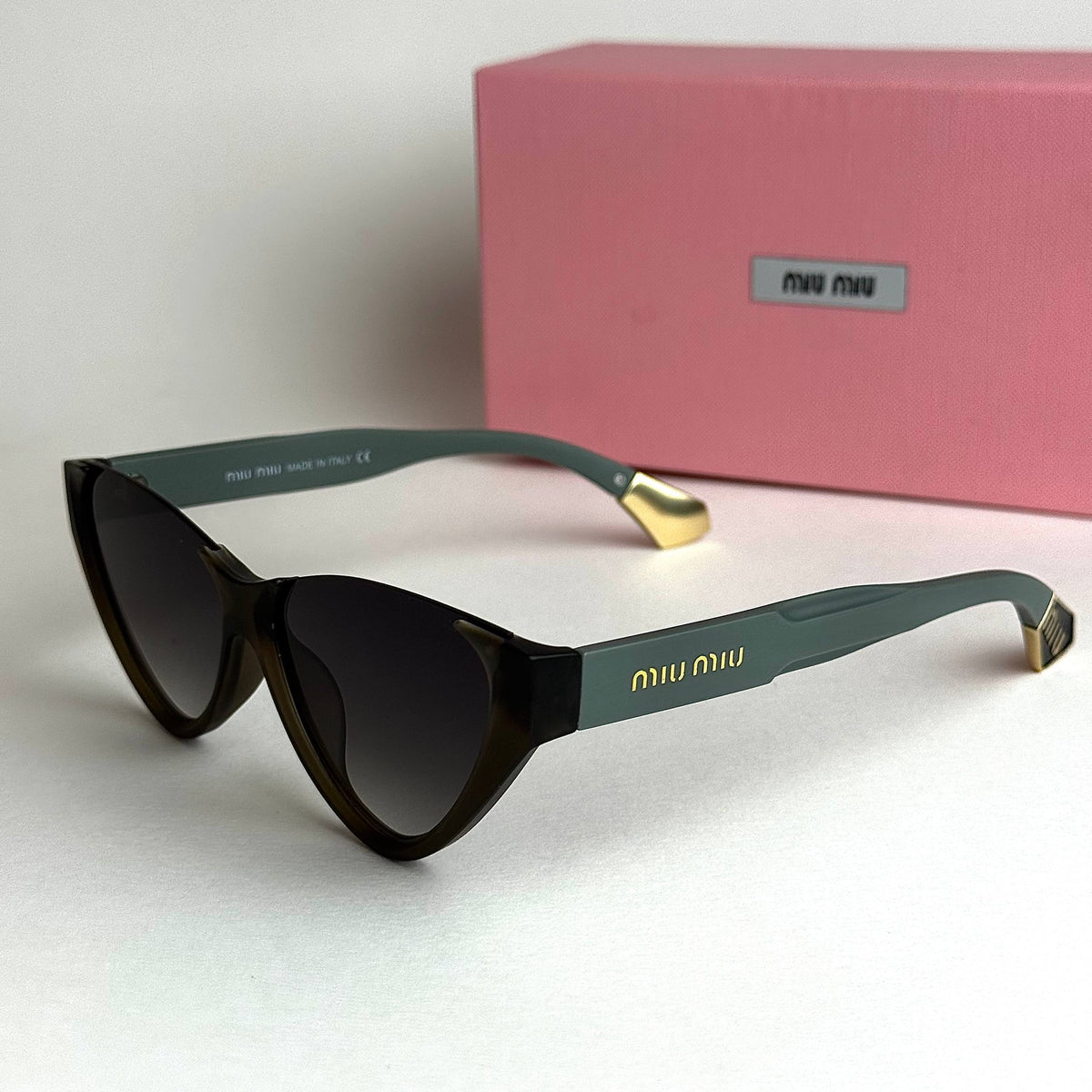 Miu Miu SMUQ9 –  Olive Green Black Gradient