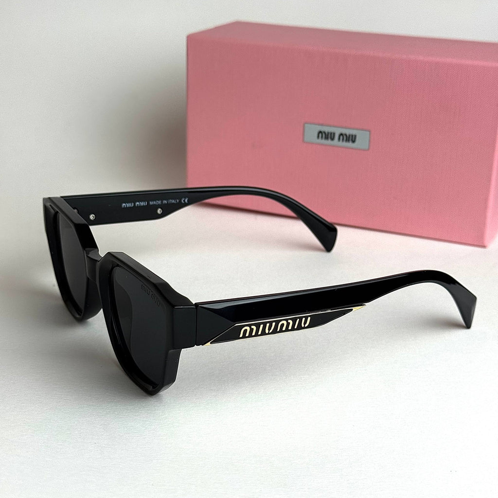Miu Miu Cat-Eye – Black