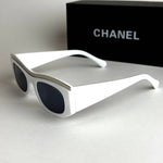 Chanel Signature – White Black