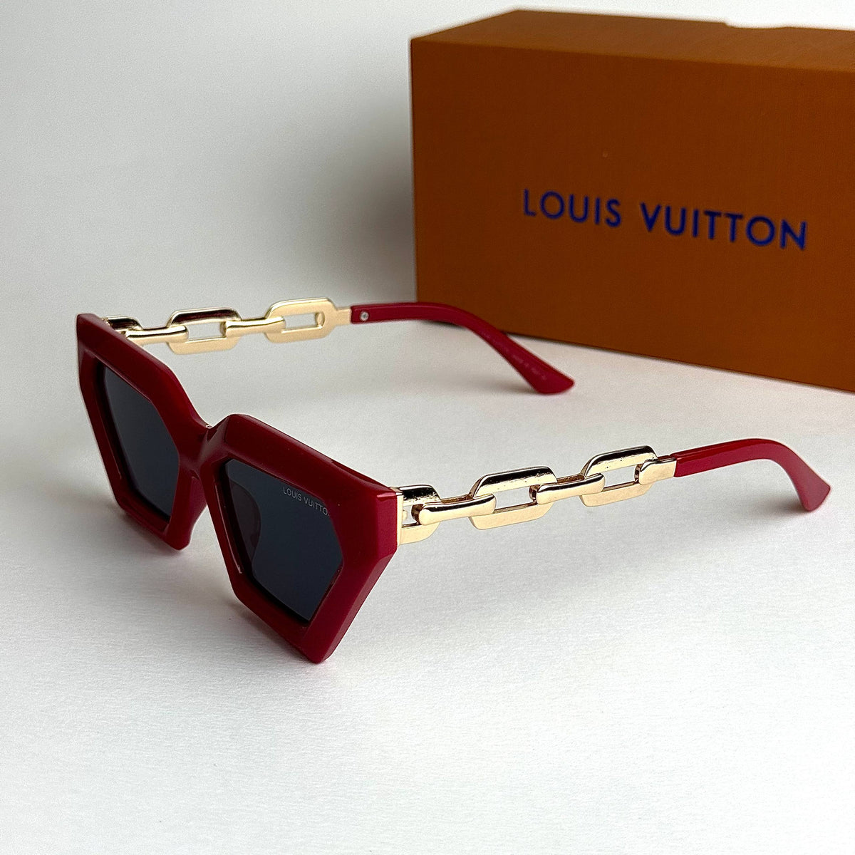 LV Chain Link – Red Gold Black
