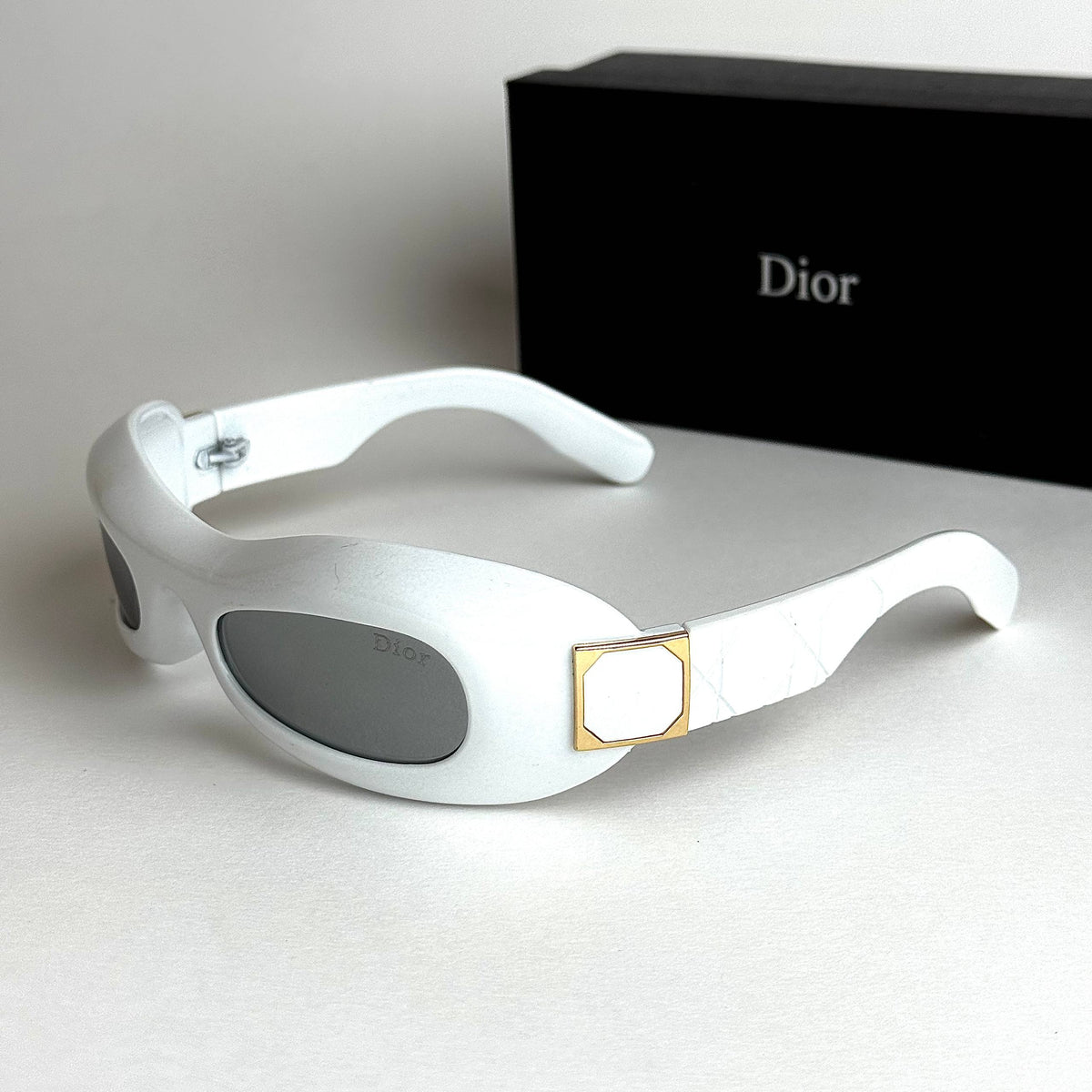 Dior Oblique Shield – White Mirror