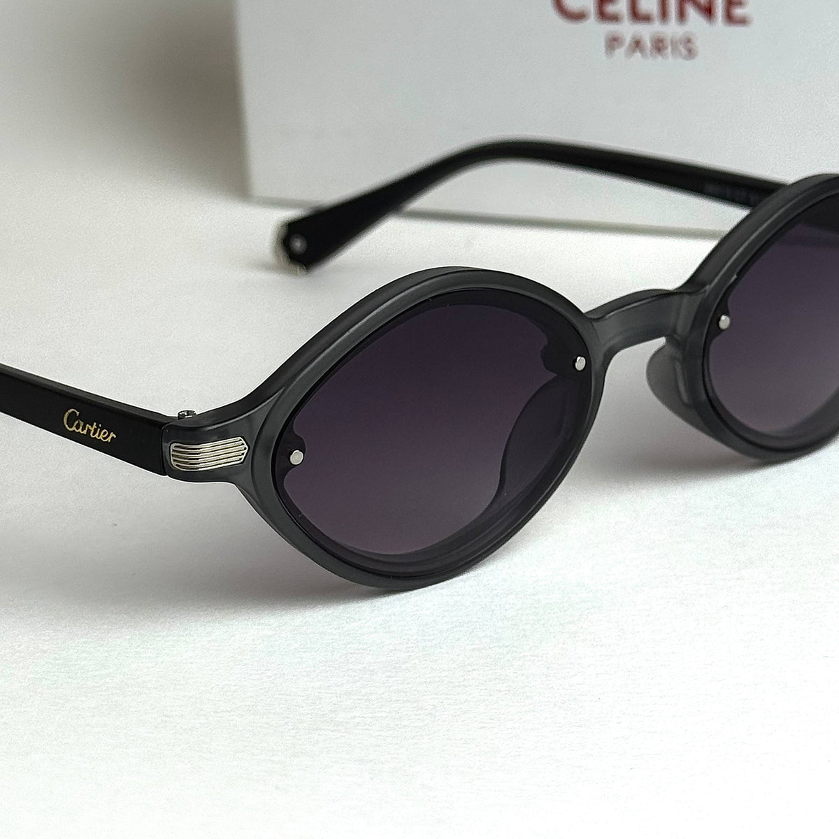 Cartier Oval - Smoke Gradient