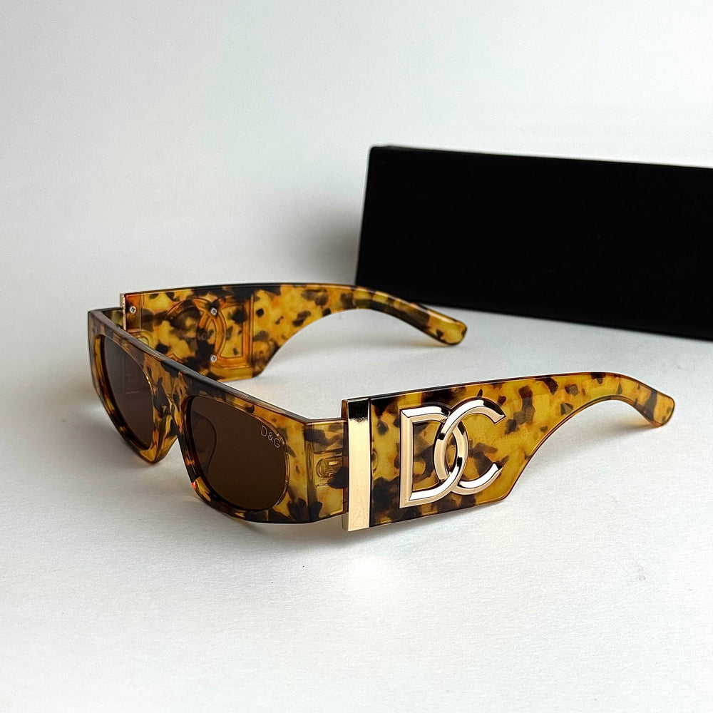 Dolce & Gabbana Shield Rectangular  – Tortoise / Brown
