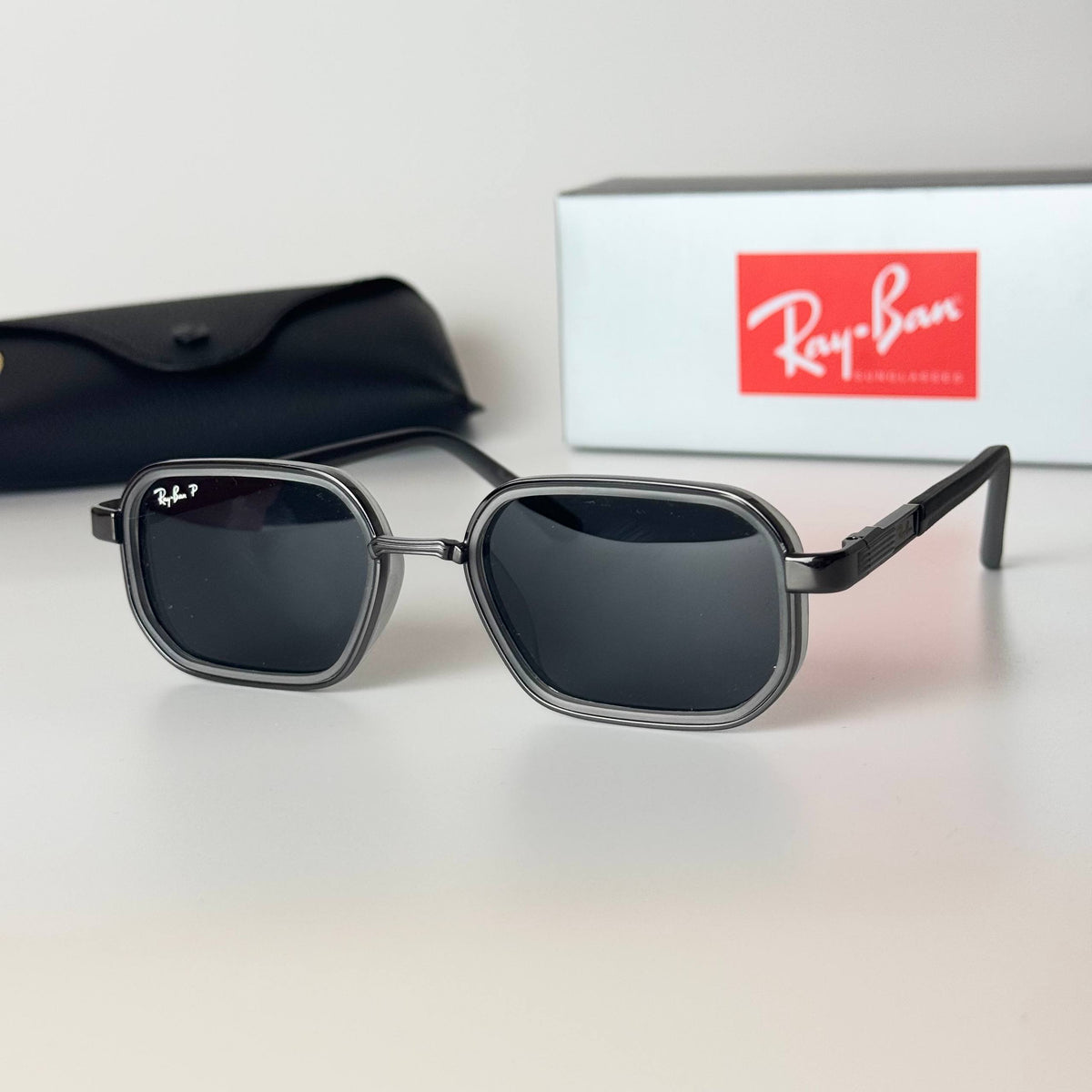 Ray-Ban Rectangle – Gunmetal Black