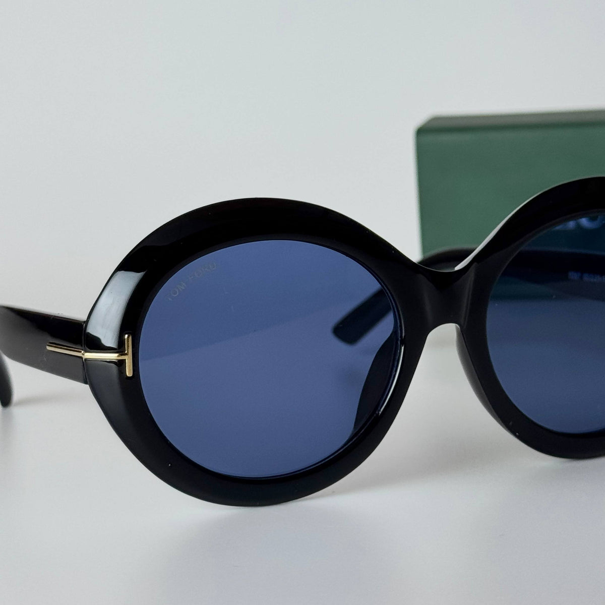 Tom Ford Oversized Round - Black Blue