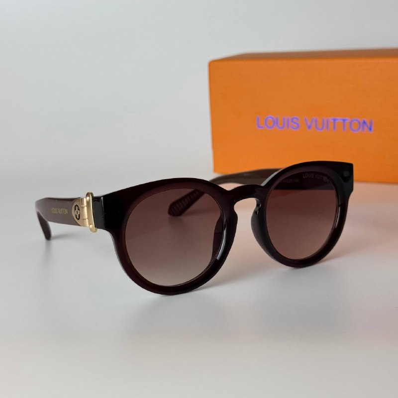 LV4826 Round - Dark Brown