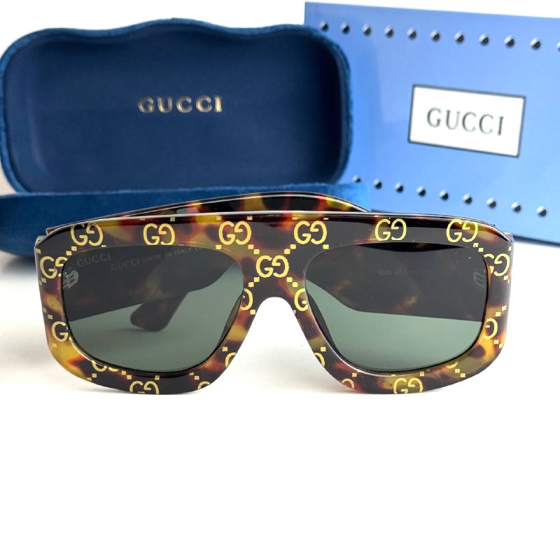 Gucci Oversize – Brown Monogram