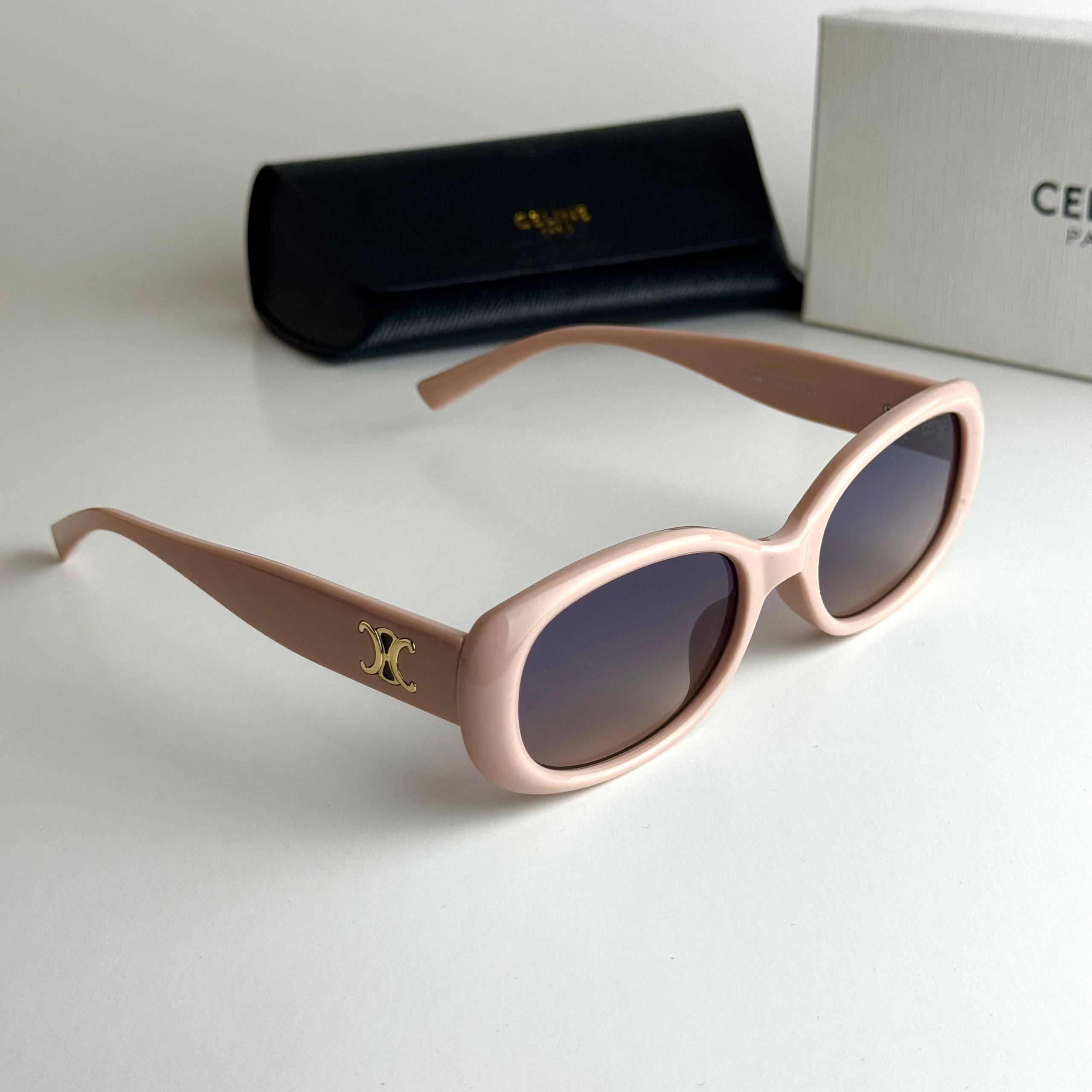 Celine Triomphe Oval – Blush Pink