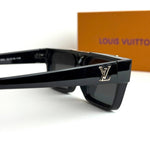 LV Signature – Black Gold