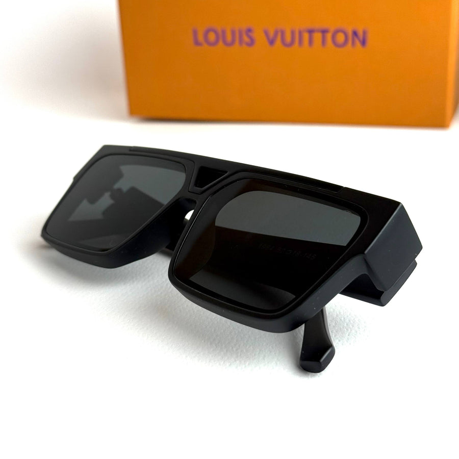 LV Signature  – Full Black