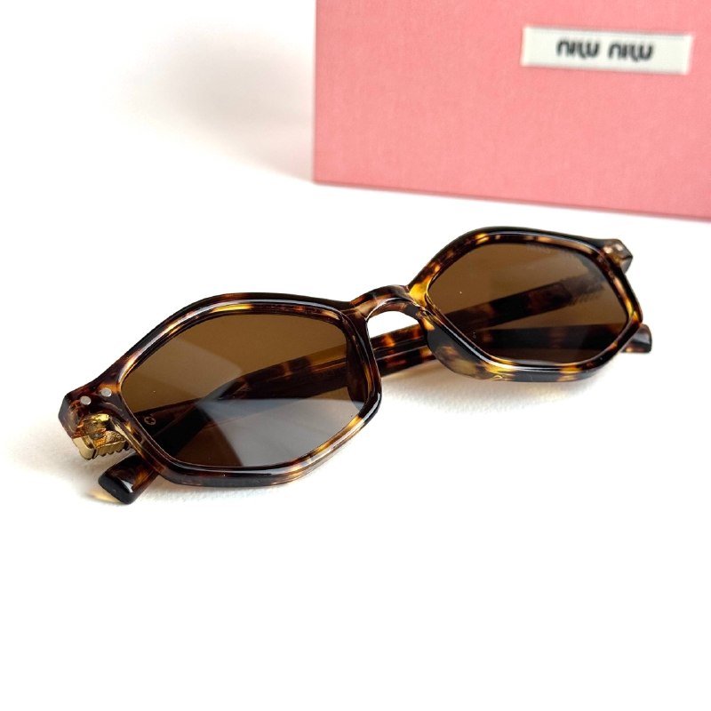 Miu Miu Octagon – Tortoise / Brown