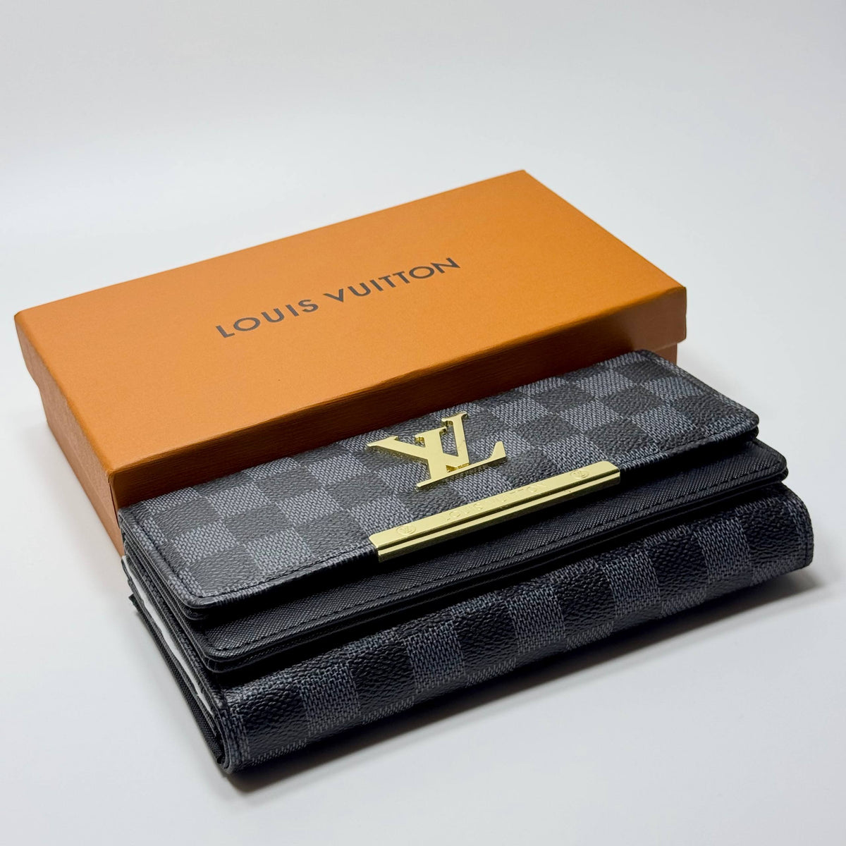 Louis Vuitton Damier Wallet – Black Gold