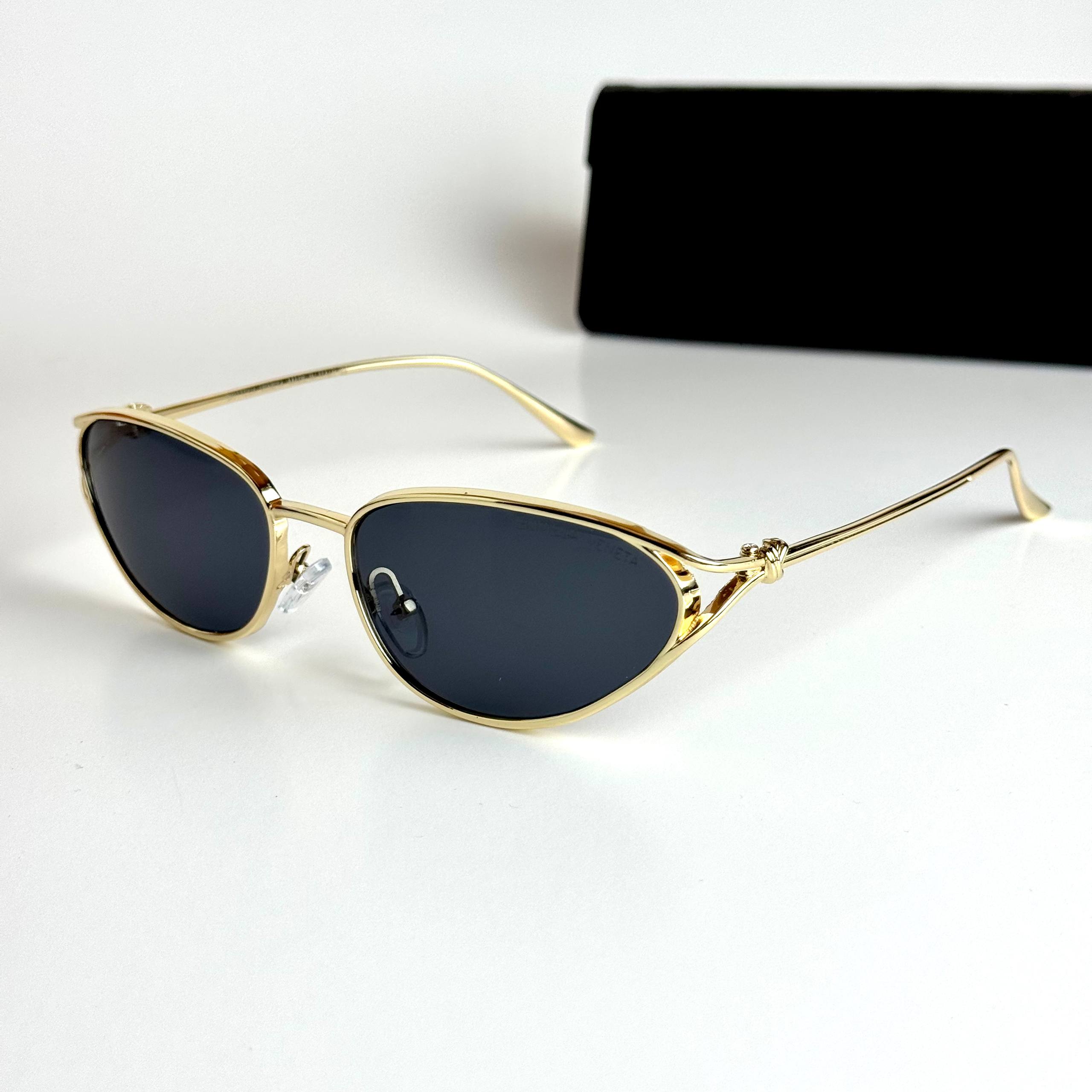 Bottega Veneta BV1357S – Gold Black