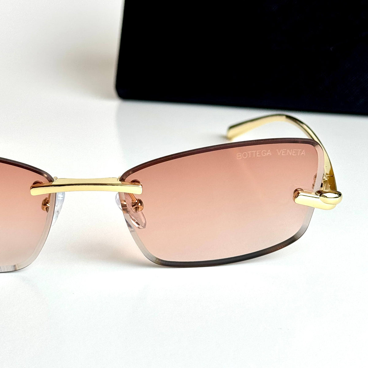 Bottega Veneta BV1325S – Gold Pink