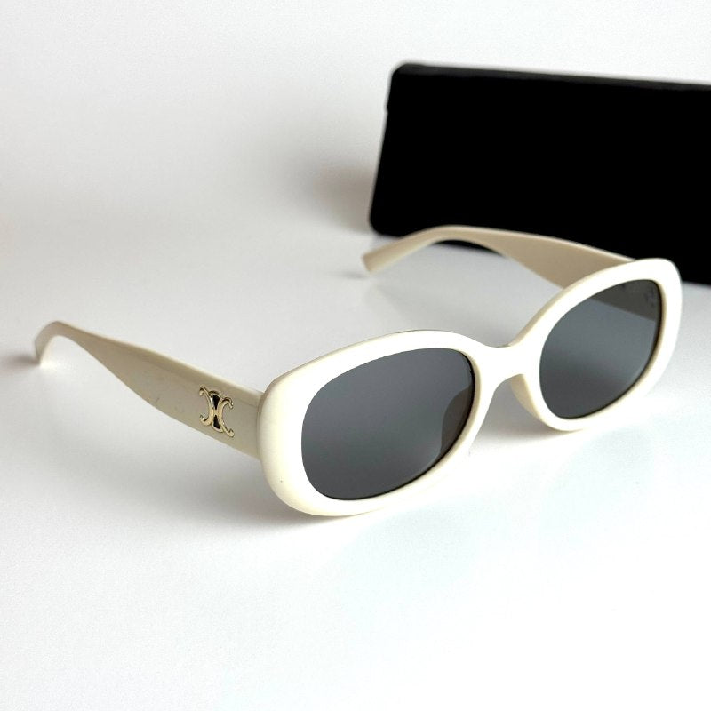 Celine Oval CL40267U – White