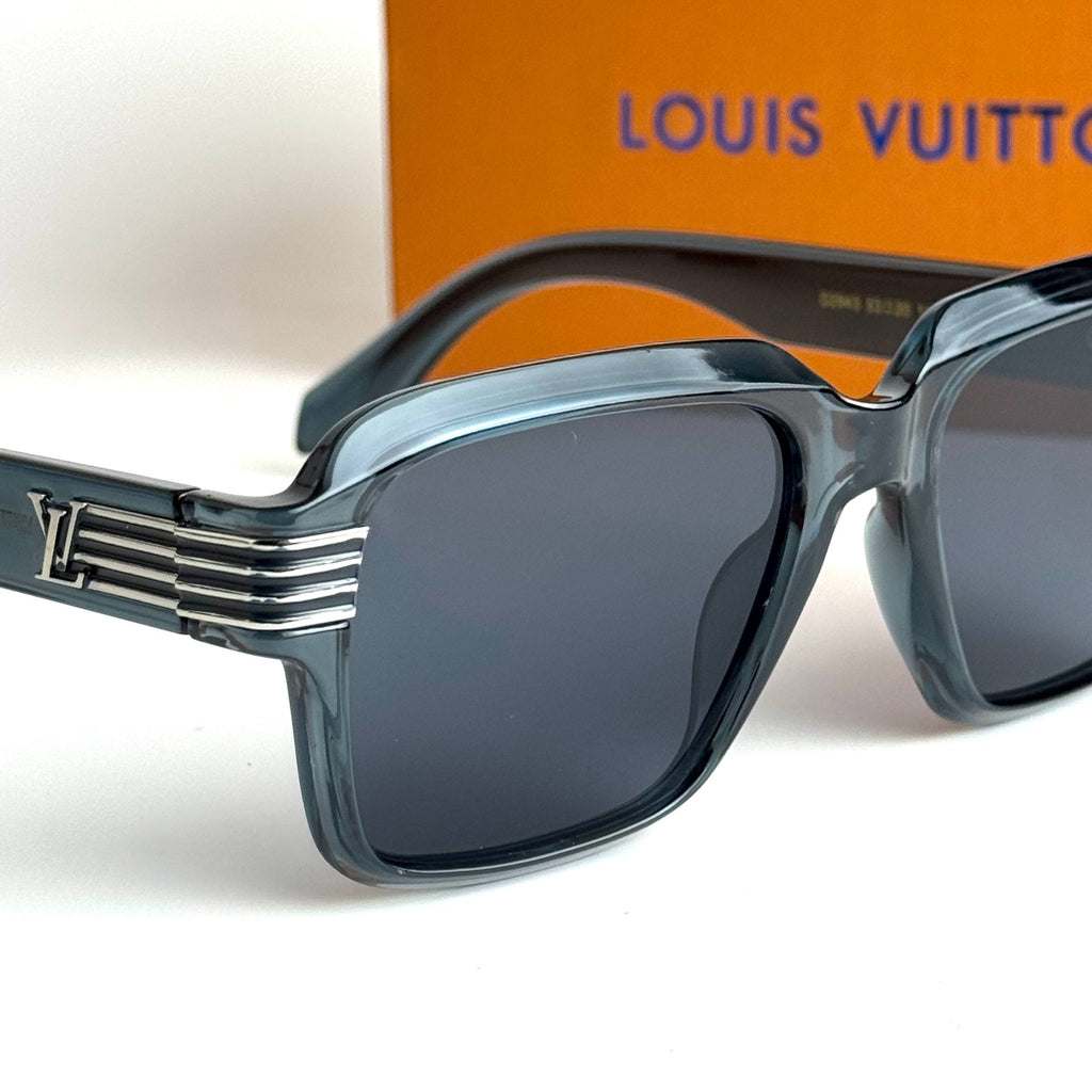 Louis Vuitton LV2457 – Navy Black