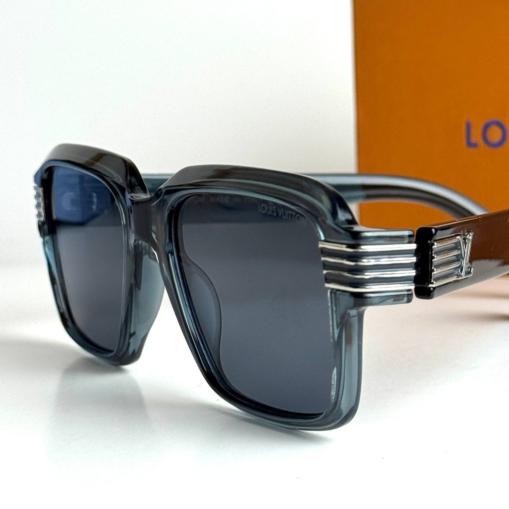 Louis Vuitton LV2457 – Navy Black