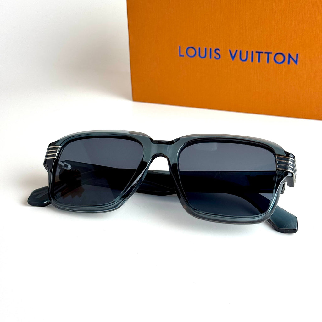 Louis Vuitton LV2457 – Navy Black