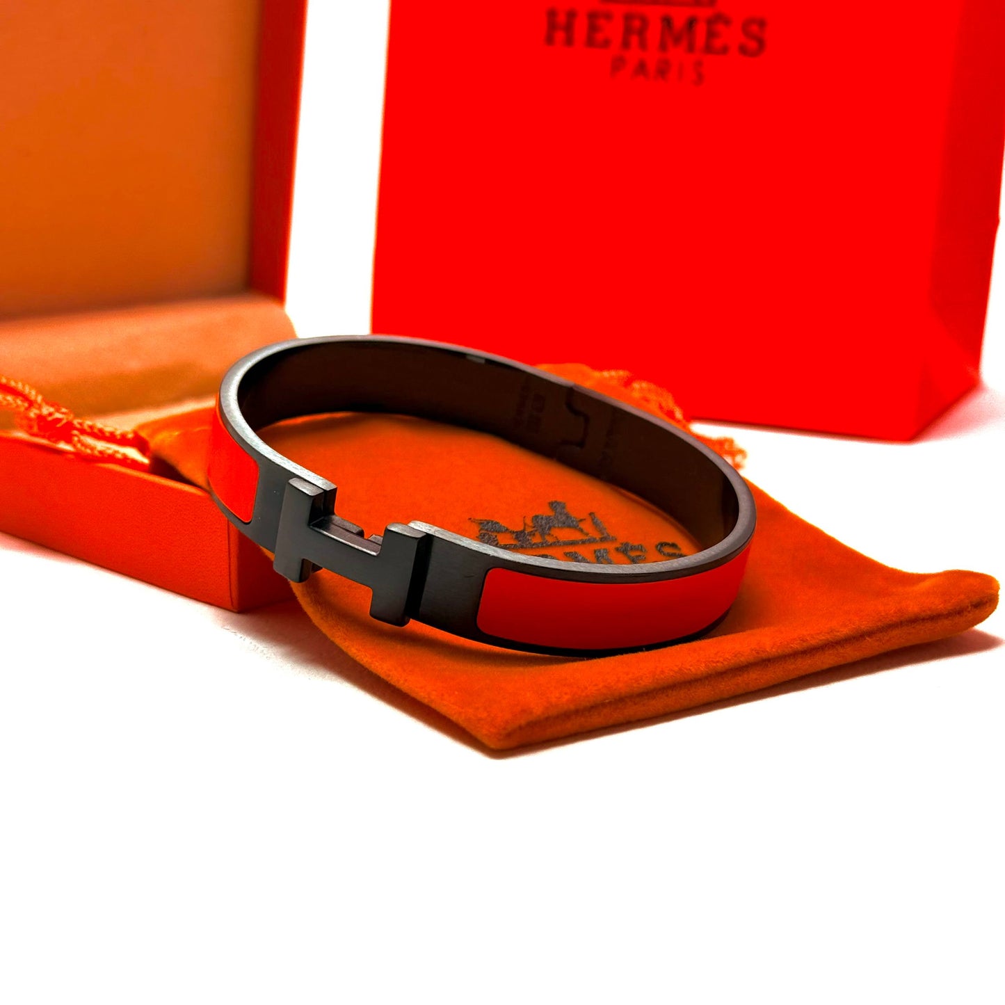 Hermès Clic H — Black Red