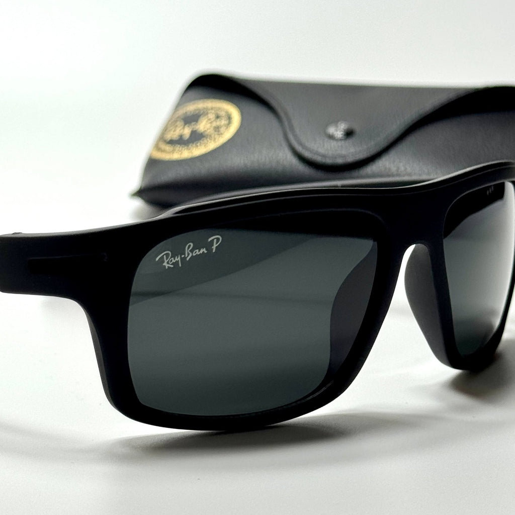 Ray-Ban Ferarri Wraparound RB4462 – Black
